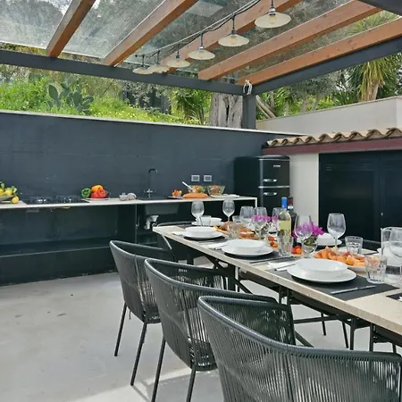 Villa Luna 8, Emma *